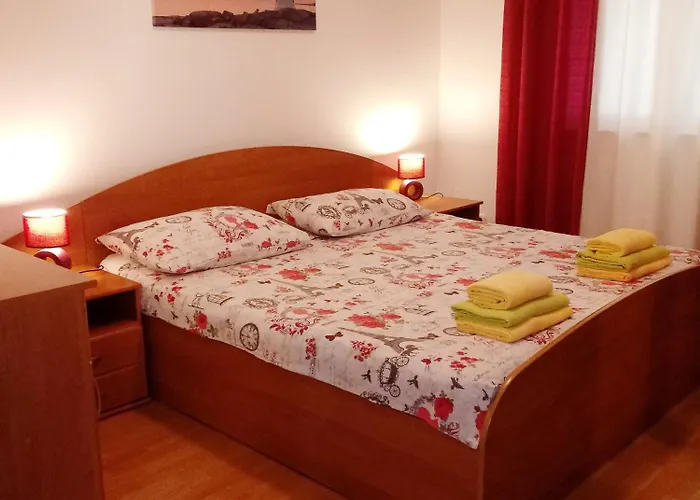 Davorka With Garden And Barbecue *